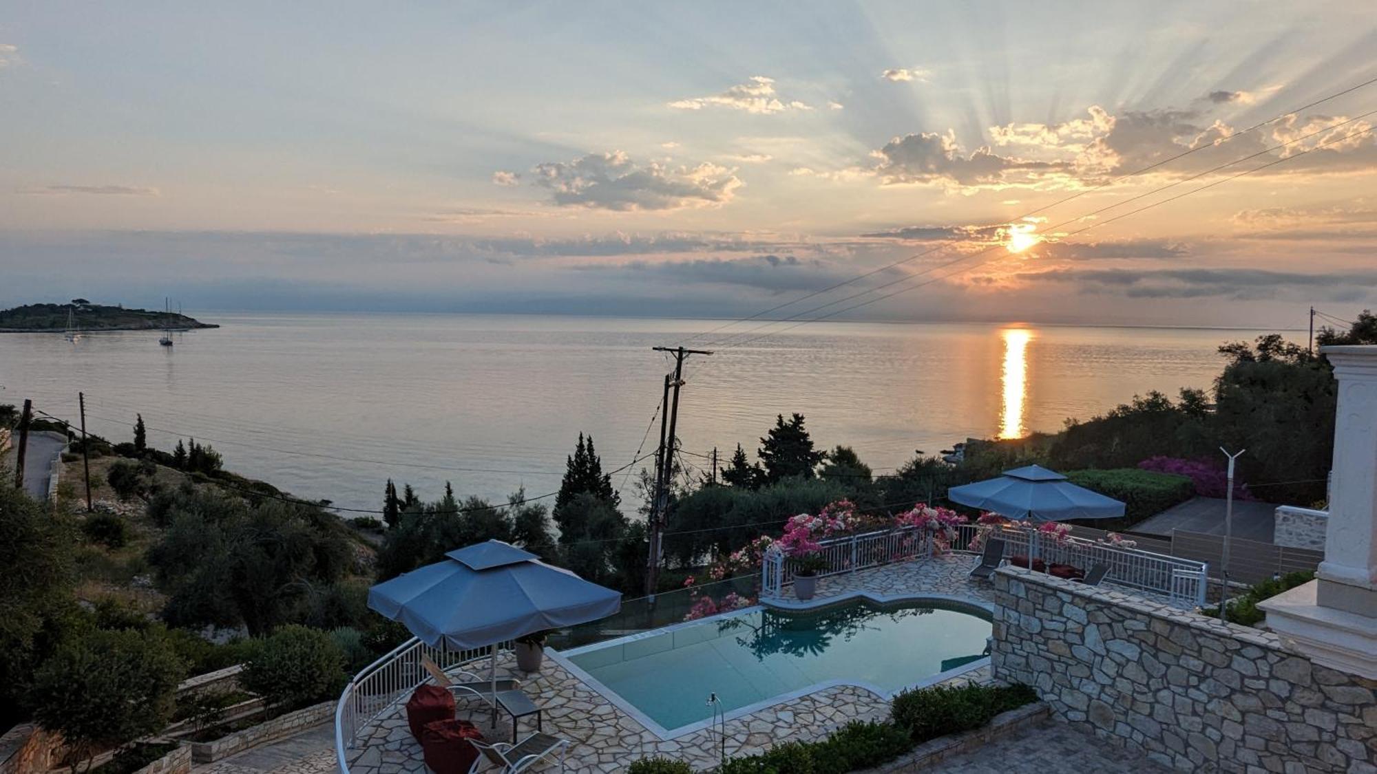 Villa Avgerini Paxos Gáios Habitación foto