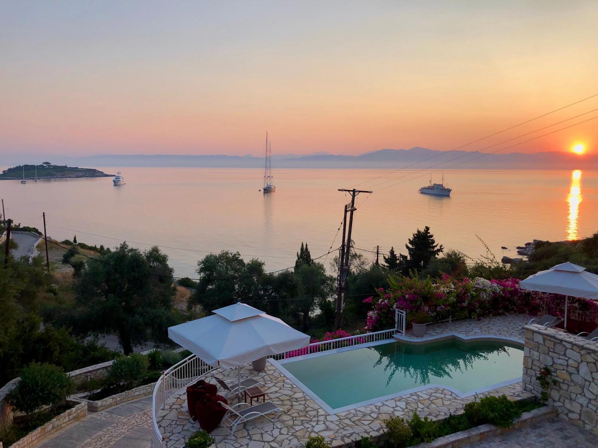 Villa Avgerini Paxos Gáios Habitación foto